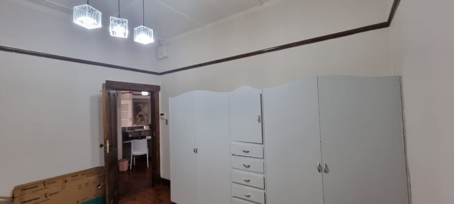 To Let 4 Bedroom Property for Rent in Berea Eastern Cape